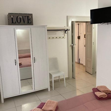 Appartamento Aurora Μπάρι Εξωτερικό φωτογραφία